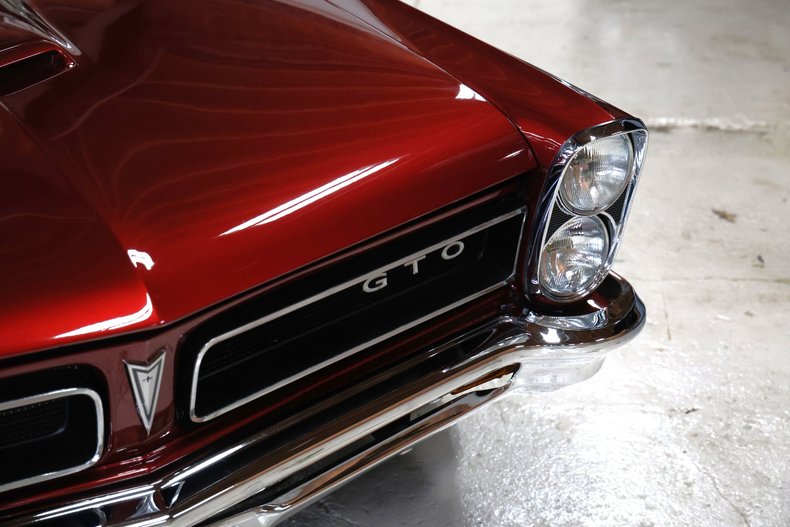 Pontiac-Lemans-1965-Deep-Cranberry-Pearl-Parchment-21