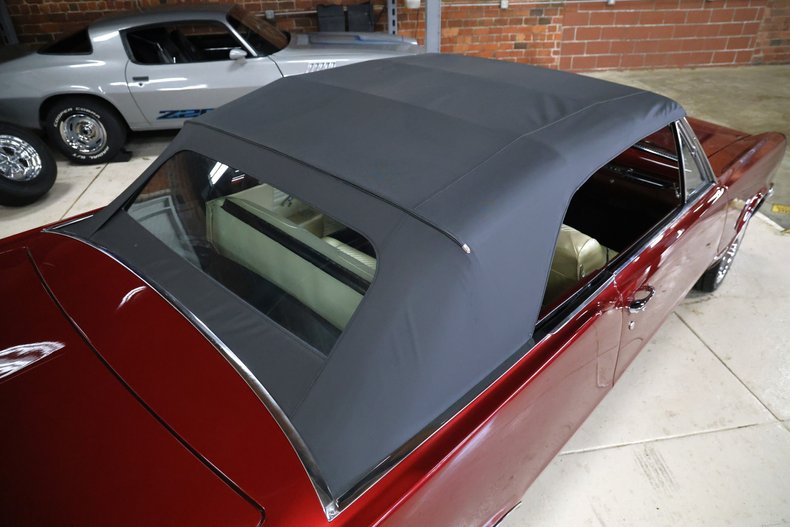Pontiac-Lemans-1965-Deep-Cranberry-Pearl-Parchment-42