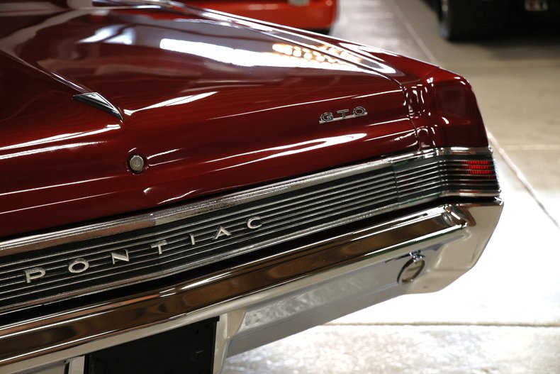 Pontiac-Lemans-1965-Deep-Cranberry-Pearl-Parchment-49