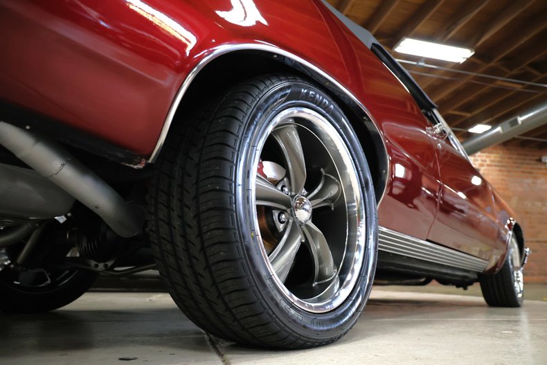 Pontiac-Lemans-1965-Deep-Cranberry-Pearl-Parchment-5