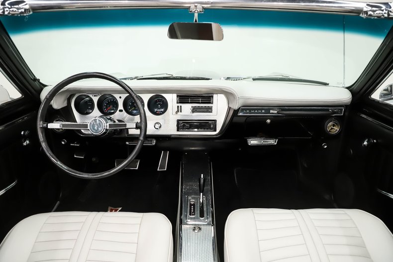 Pontiac-Lemans-1966-Platinum-Silver-Light-Gray-49