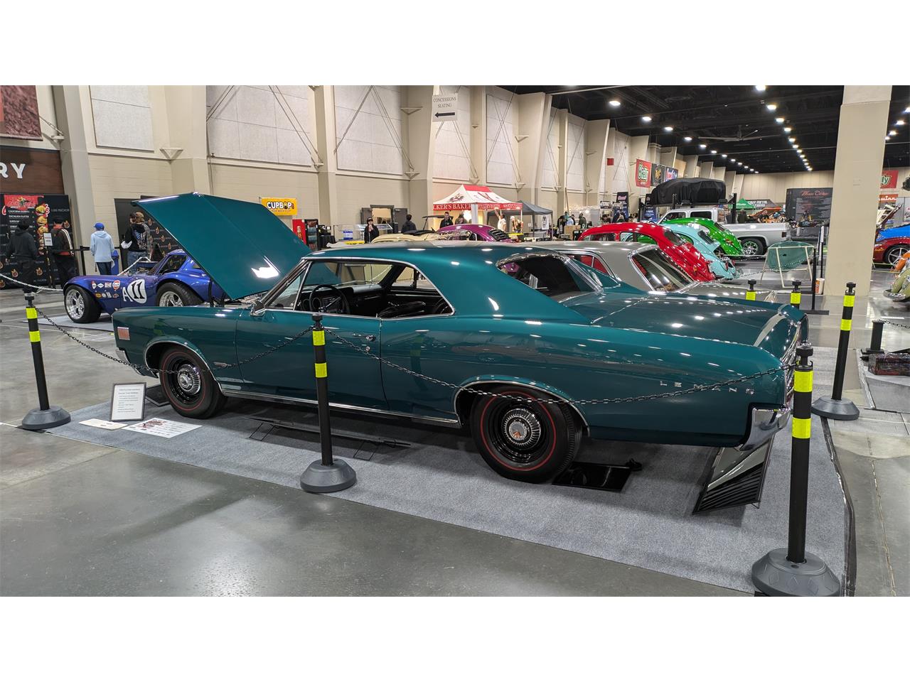 Pontiac-Lemans-1966-Turquoise-Black-1