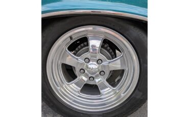 Pontiac-Lemans-1966-Turquoise-Black-31