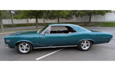 Pontiac-Lemans-1966-Turquoise-Black-6