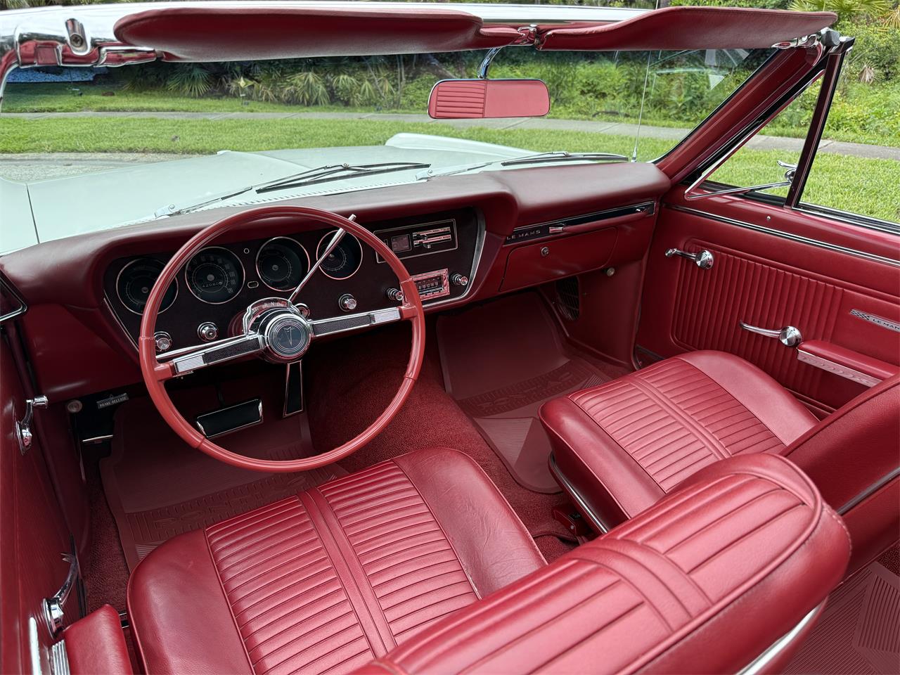 Pontiac-Lemans-1966-White-Red-10