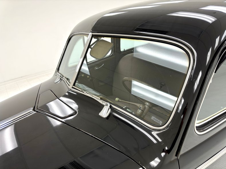 Pontiac-Other-1940-Black-Beige-17