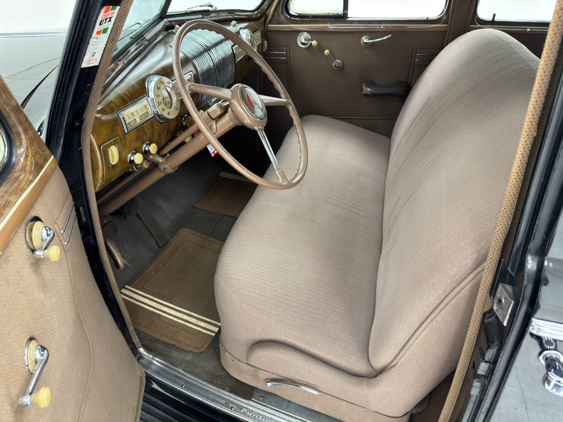 Pontiac-Other-1940-Black-Beige-38