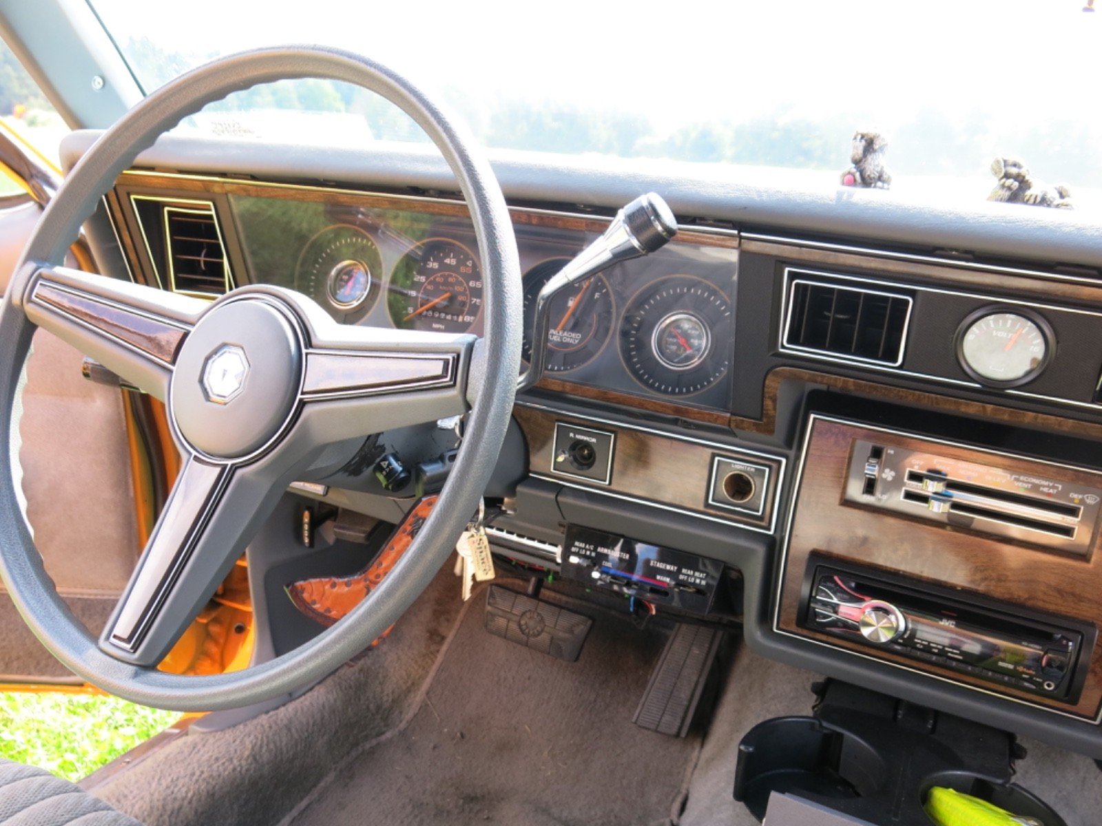 Pontiac-Parisienne-six-door-1986-Limousine-8