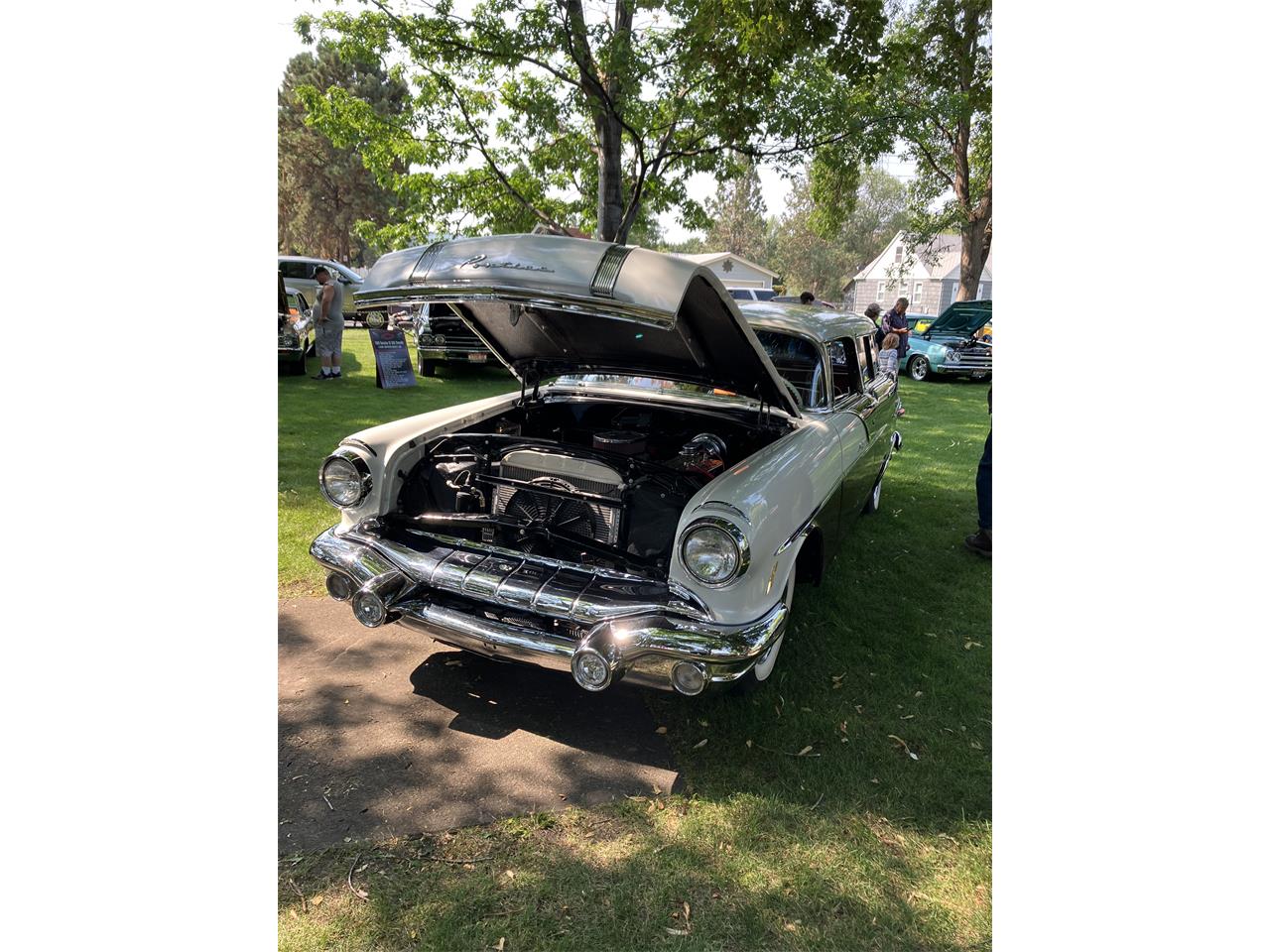 Pontiac-Safari-1956-BurgundyPearl-White-Burgundy-White-5