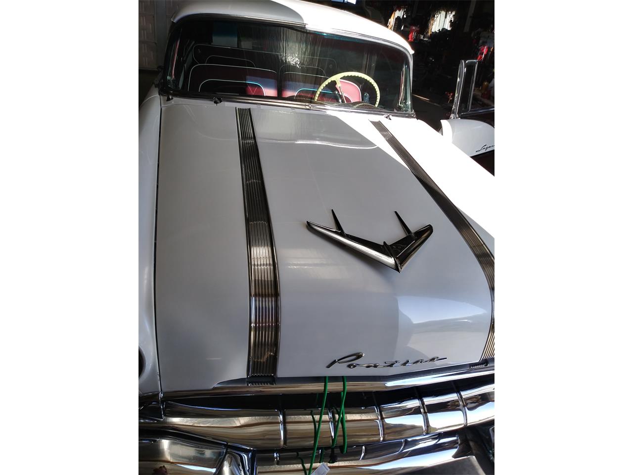 Pontiac-Safari-1956-BurgundyPearl-White-Burgundy-White-7
