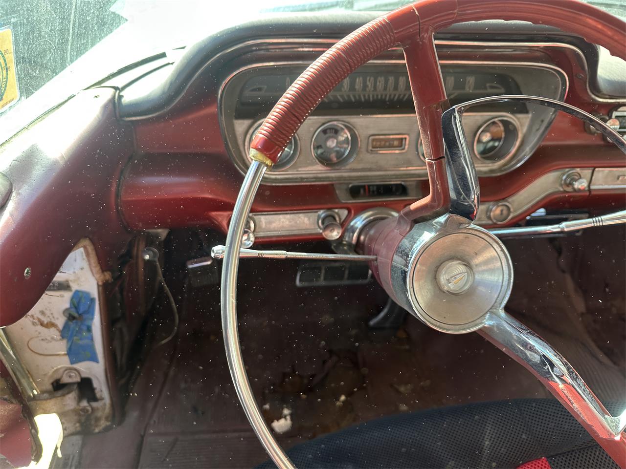 Pontiac-Safari-1960-black-red-14