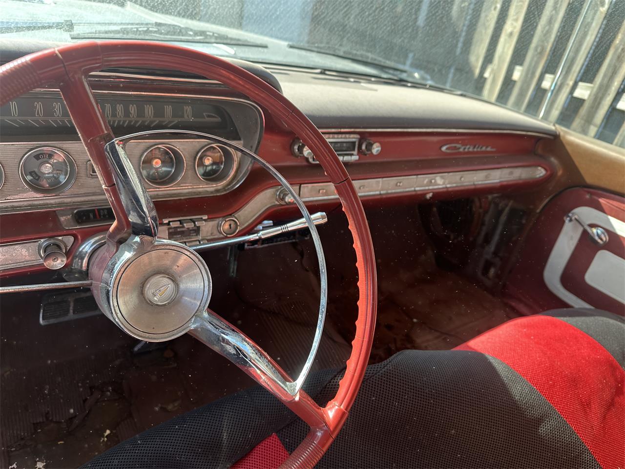 Pontiac-Safari-1960-black-red-15