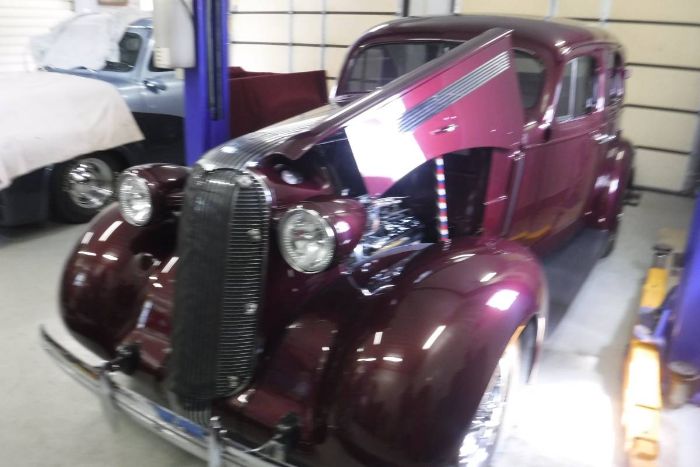 Pontiac-Sedan-1936-Garnet-Red-2