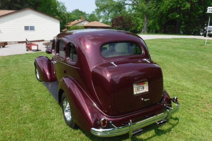 Pontiac-Sedan-1936-Garnet-Red-5