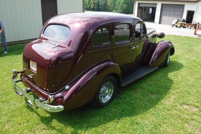 Pontiac-Sedan-1936-Garnet-Red-8