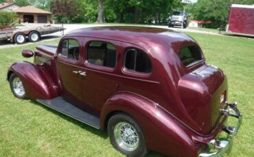 Pontiac-Sedan-1936-Garnet-Red-9
