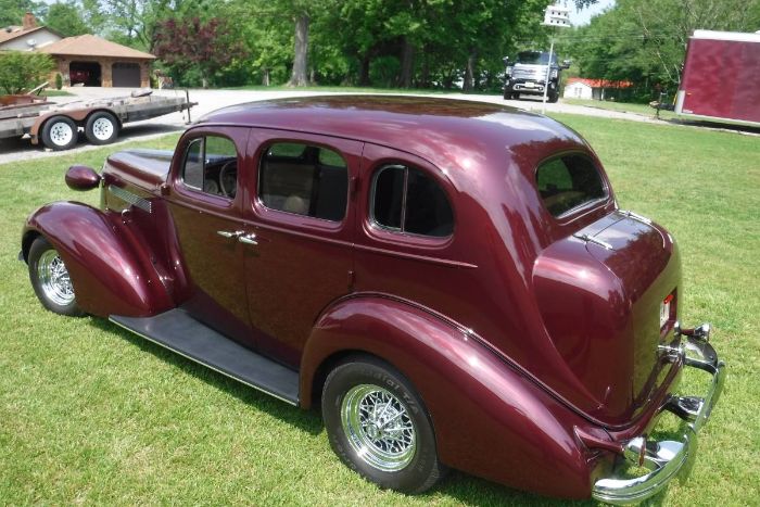 Pontiac-Sedan-1936-Garnet-Red-9