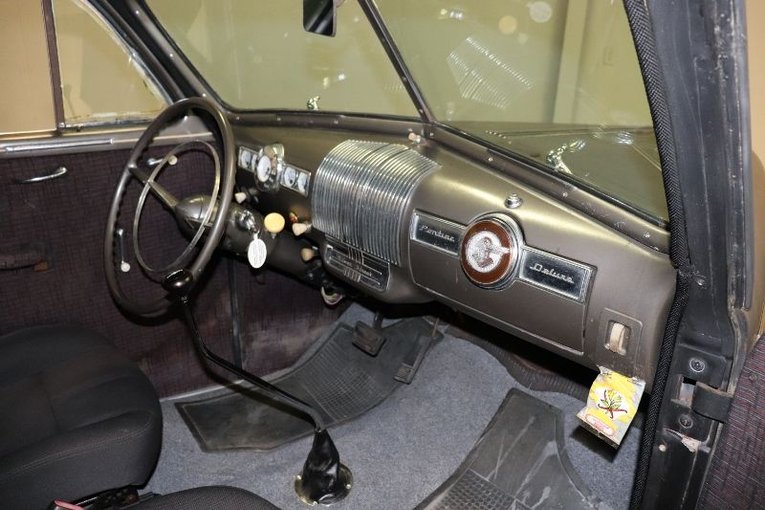 Pontiac-Sedan-1940-Black-Primer-Gray-17