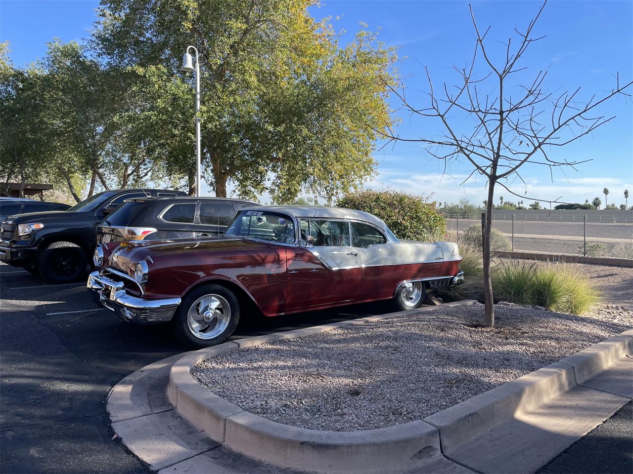 Pontiac-Star-chief-1955-Red-and-Pearl-White-Red-and-Pearl-White-1