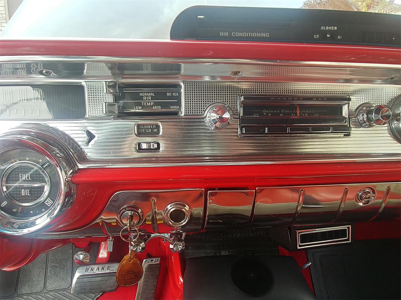 Pontiac-Star-chief-1957-BlackRed-RedWhite-12