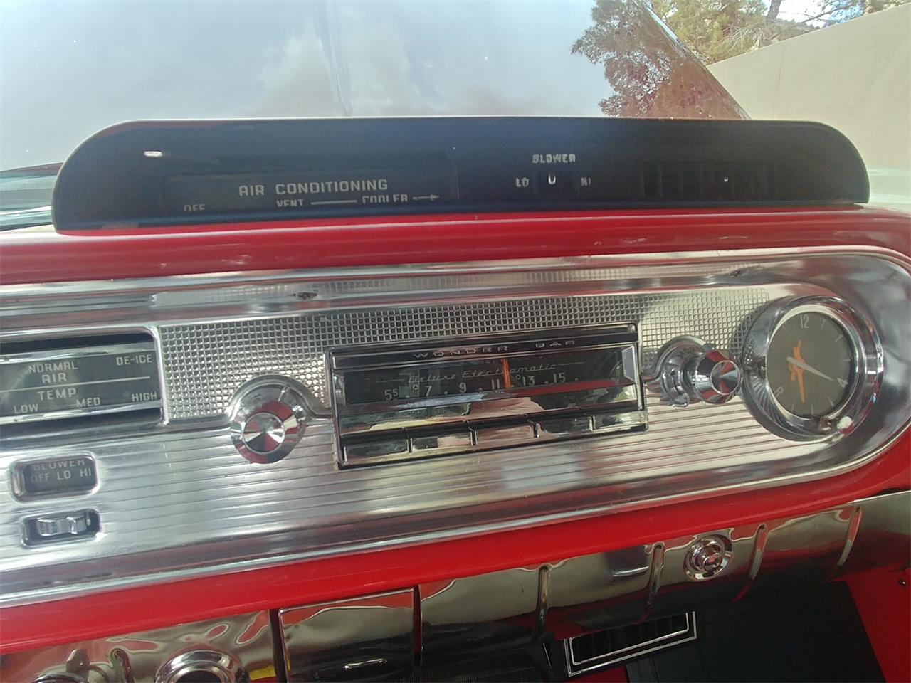 Pontiac-Star-chief-1957-BlackRed-RedWhite-14