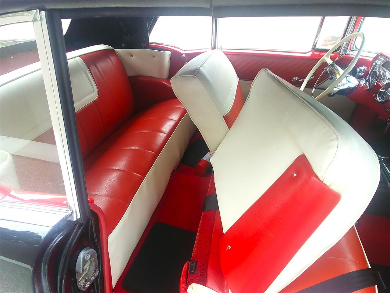Pontiac-Star-chief-1957-BlackRed-RedWhite-17