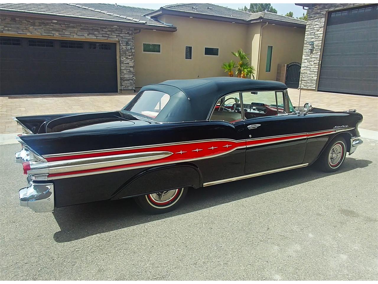 Pontiac-Star-chief-1957-BlackRed-RedWhite-20