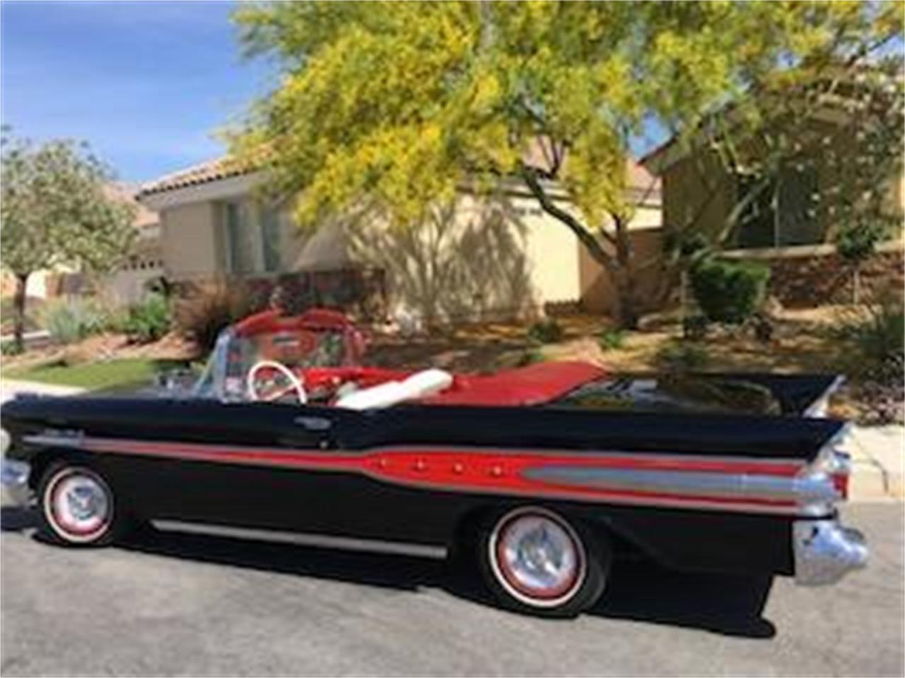 Pontiac-Star-chief-1957-BlackRed-RedWhite-3