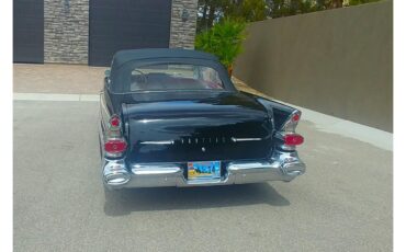 Pontiac-Star-chief-1957-BlackRed-RedWhite-4