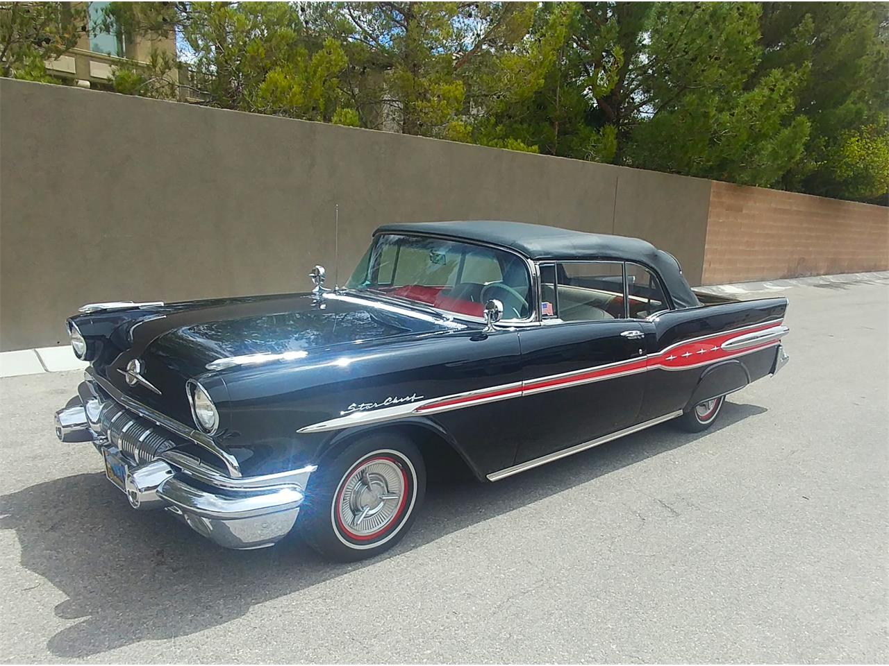 Pontiac-Star-chief-1957-BlackRed-RedWhite-7