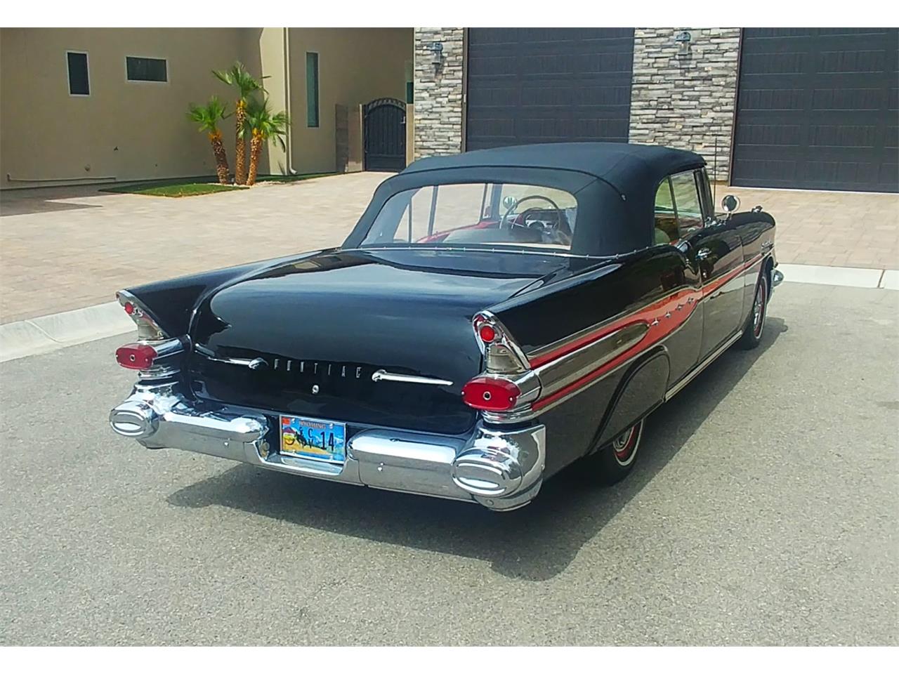 Pontiac-Star-chief-1957-BlackRed-RedWhite