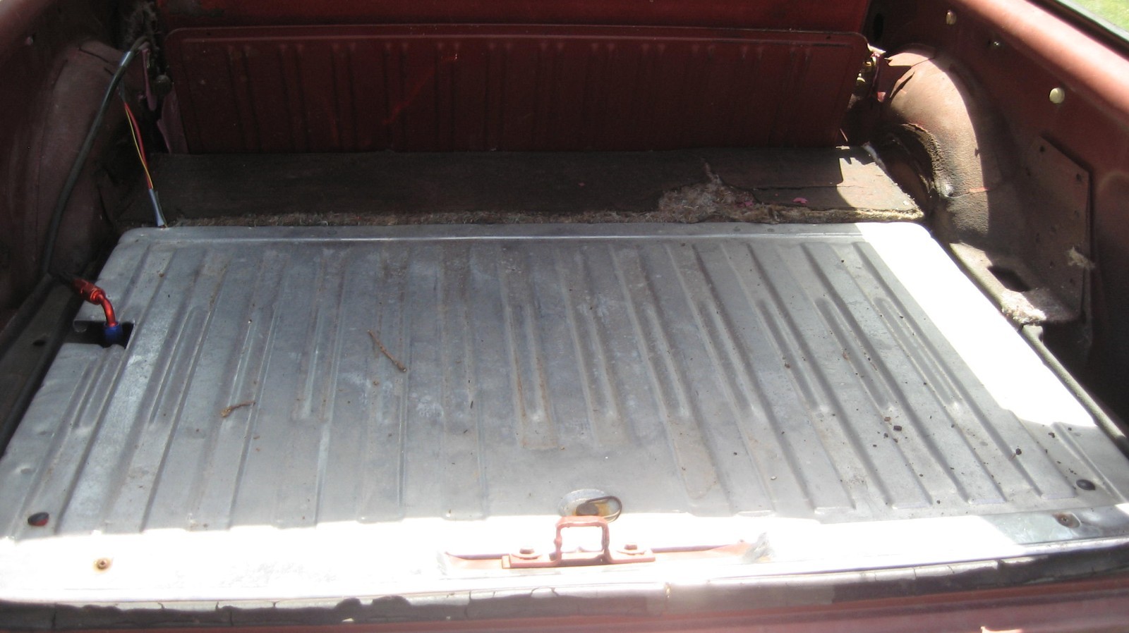Pontiac-Sunbird-1978-Wagon-12