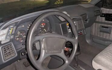 Pontiac-Sunbird-1991-Red-Gray-5