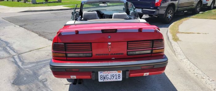 Pontiac-Sunbird-1991-Red-Gray-6