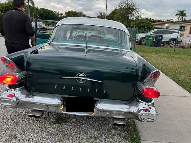 Pontiac-Super-chief-1957-Green-2