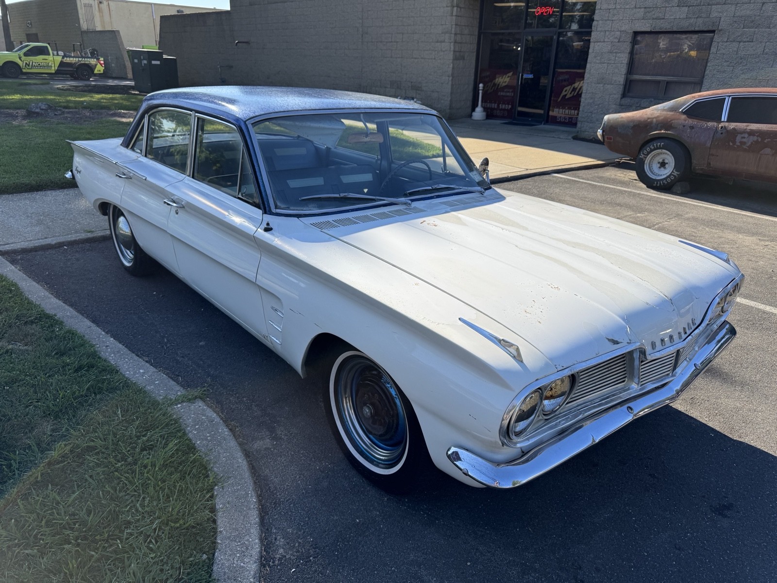 Pontiac-Tempest-1962-14