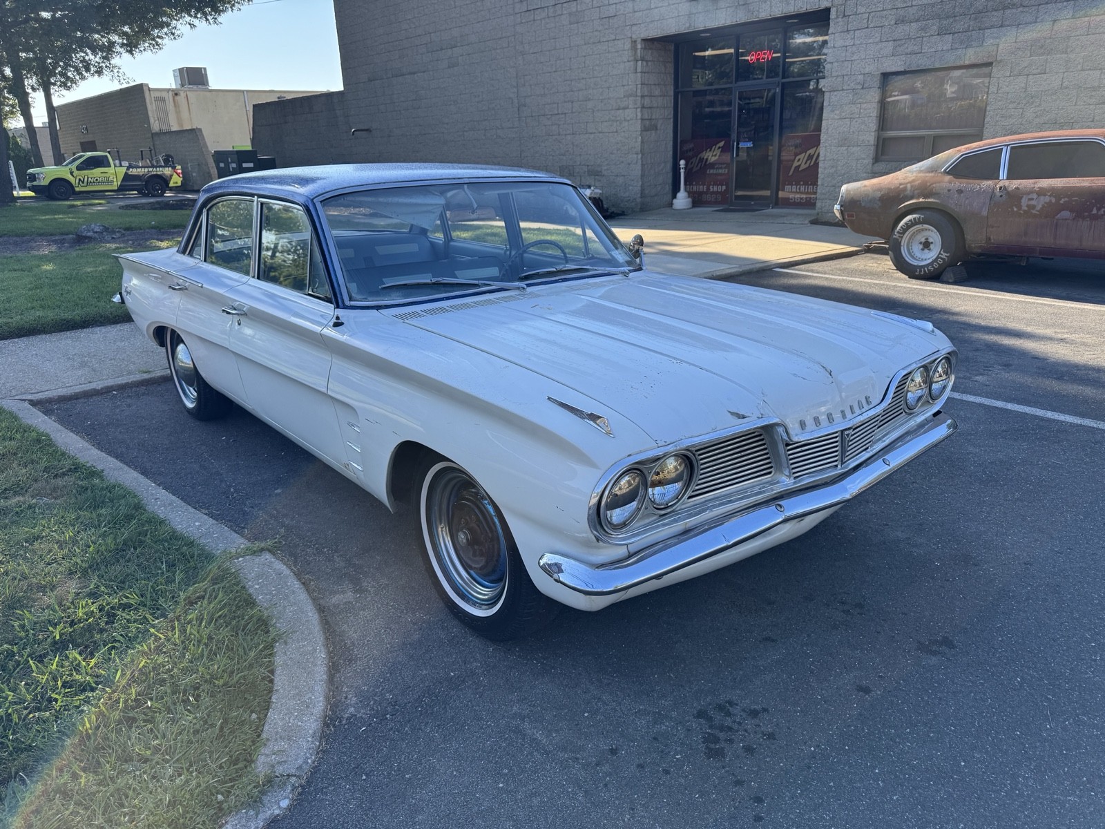 Pontiac-Tempest-1962-3