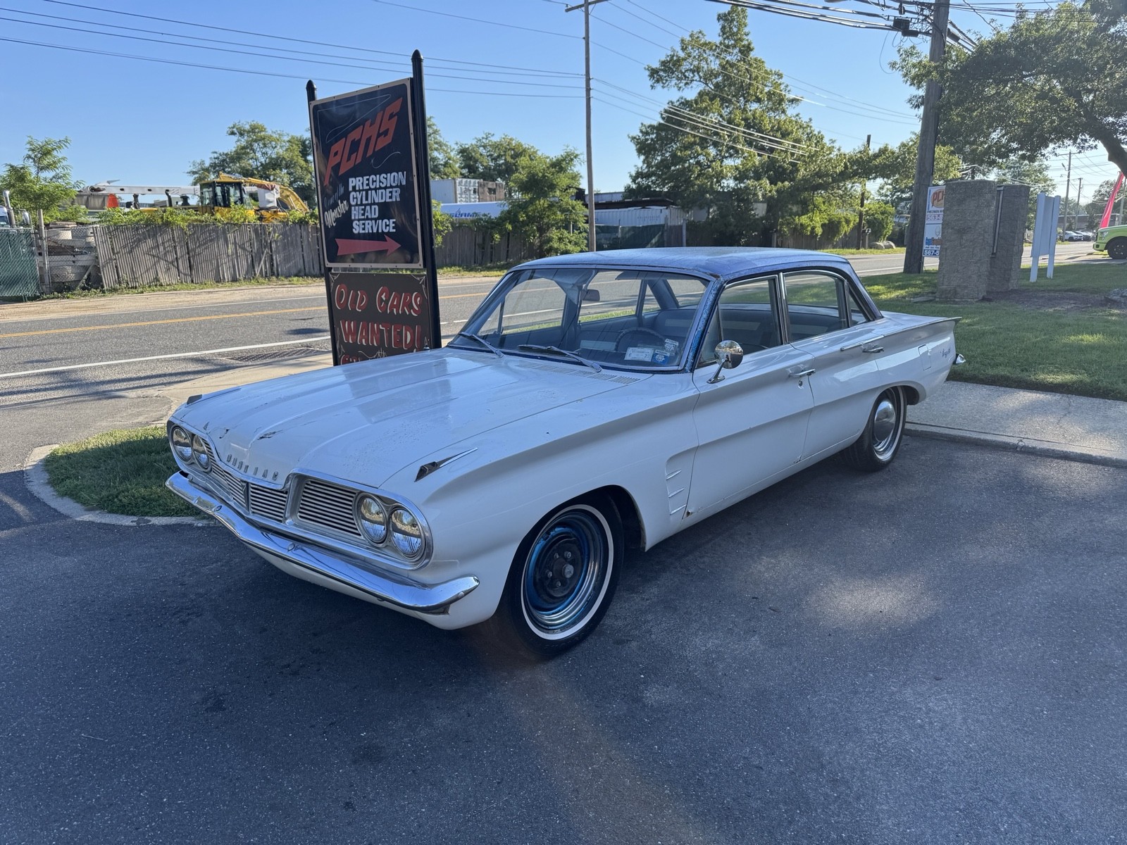Pontiac-Tempest-1962-4