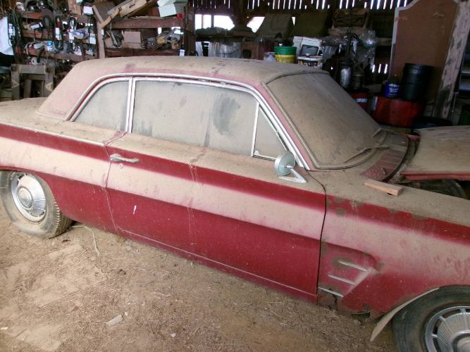 Pontiac-Tempest-1962-Maroon-Black-7