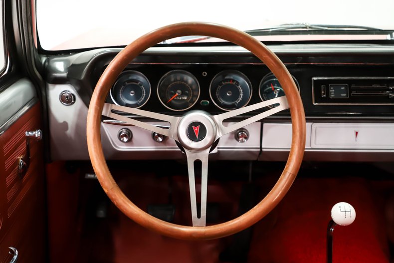 Pontiac-Tempest-1964-Grenadier-Red-Red-20