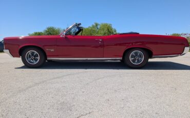 Pontiac-Tempest-1967-Regimental-Red-Black-12
