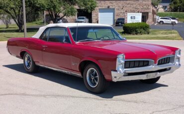 Pontiac-Tempest-1967-Regimental-Red-Black-16