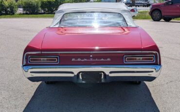 Pontiac-Tempest-1967-Regimental-Red-Black-19