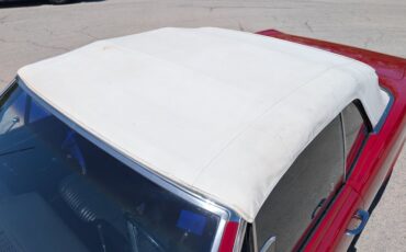 Pontiac-Tempest-1967-Regimental-Red-Black-22