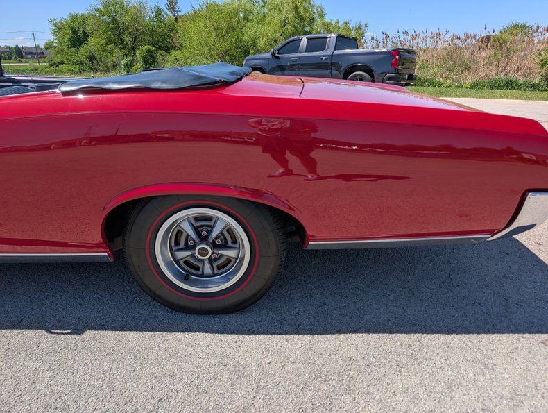 Pontiac-Tempest-1967-Regimental-Red-Black-29