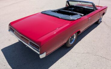 Pontiac-Tempest-1967-Regimental-Red-Black-40