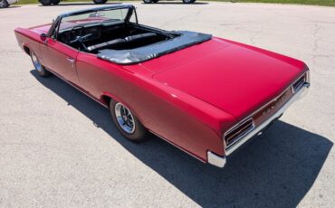 Pontiac-Tempest-1967-Regimental-Red-Black-43
