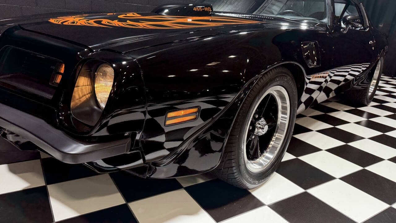 Pontiac-Trans-Am-1975-Coupe-17
