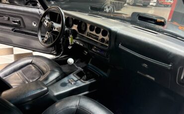 Pontiac-Trans-Am-1975-Coupe-38