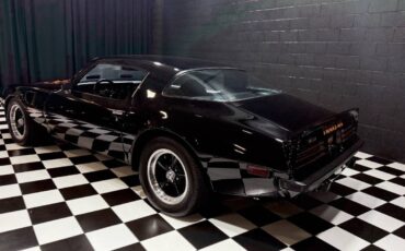 Pontiac-Trans-Am-1975-Coupe-6